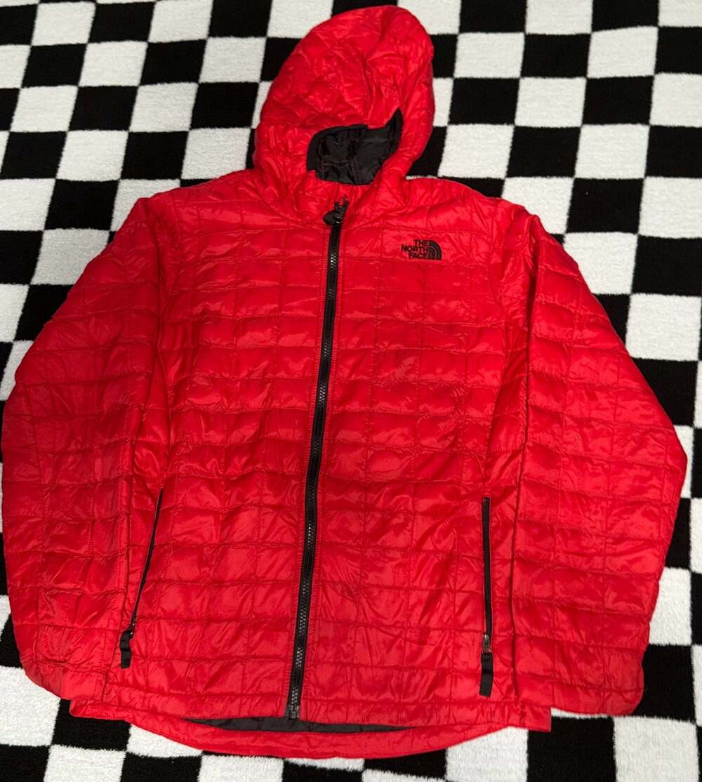 The North Face ThermoBall Eco Hooded Quilted Puffer Jacket Boys Size Large 14/16